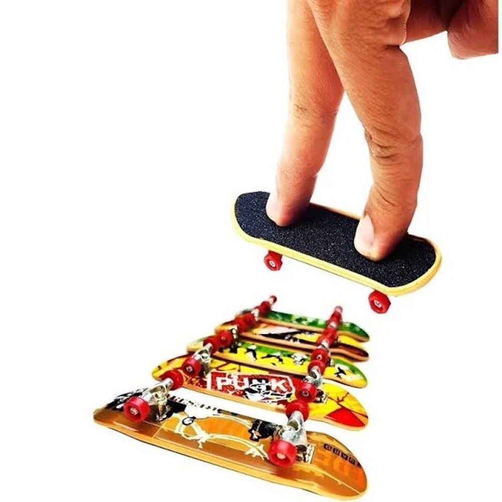 Cartela Skate Park 2 Skates de Dedo e acessórios - DMT6687 - Dm Toys - Real  Brinquedos