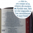 Biblia Sagrada - Letra maior - Strike rosa com zíper - Edição media