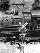 American Limited - HO Stationary Wig Wag Grade Crossing Signal Pkg (2) - #5001